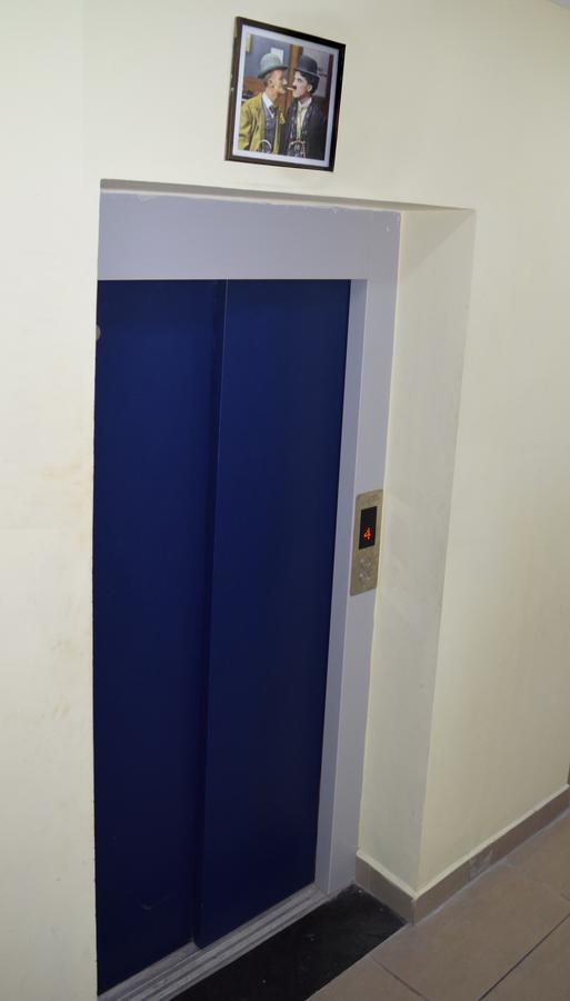 Chaplin Hotel Puducherry Exterior foto